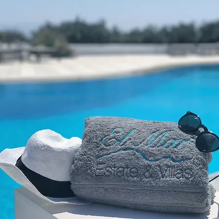 El Mar Estate & Villas Plage de Super Paradise